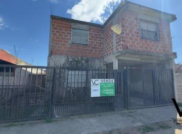 PH · 96m² · 3 Ambientes · Venta - Casa de 3 Ambientes con Garage, Patio y Planta Alta a Terminar