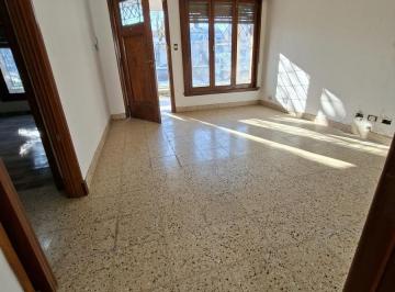 Casa · 82m² · 4 Ambientes · Casa - Hurlingham