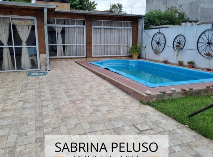 Casa · 250m² · 4 Ambientes · 1 Cochera