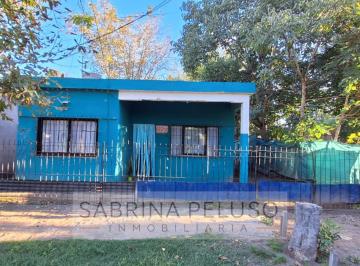 Casa · 80m² · 3 Ambientes · Casa a Refaccionar en La Reja