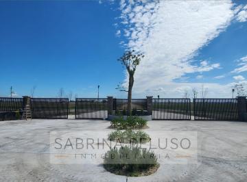 Terreno · 700m² · Lote Venta Plomer