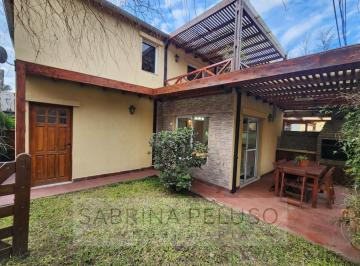 Casa · 91m² · 3 Ambientes · 1 Cochera · PH en en Venta en Barrio Campo de Las Acacias