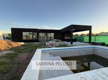 Casa · 201m² · 4 Ambientes · Casa en Prados del Oeste