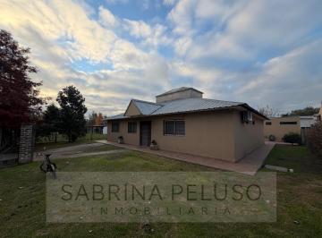 Quinta vacacional · 1000m² · 5 Ambientes · Quinta en Paso del Rey