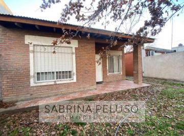 Casa · 300m² · 4 Ambientes · 2 Cocheras · Venta Casa Fco. Alvarez