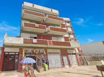 Departamento · 38m² · 2 Ambientes · 1 Cochera · Departamento Fente Al Mar en Venta