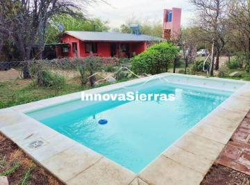 Casa · 85m² · 3 Ambientes · 2 Cocheras · Venta Casa con Pileta en 2.500 m² | Las Chacras, Villa de Las Rosas | Traslasierra | Escritura