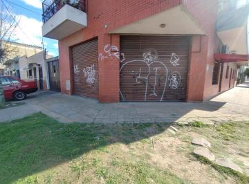 Local comercial · 33m² · 1 Ambiente · Local en Esquina | Doble Persiana | Ingreso Vehicular |