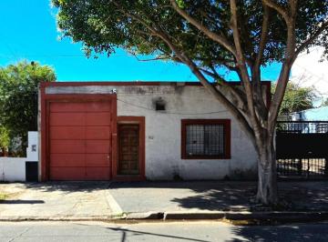 Casa · 240m² · 4 Ambientes · 3 Cocheras · Casa en Venta 4 Ambientes Munro