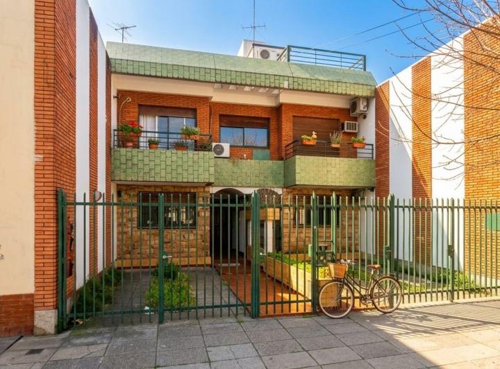 Casa · 143m² · 4 Ambientes · 1 Cochera