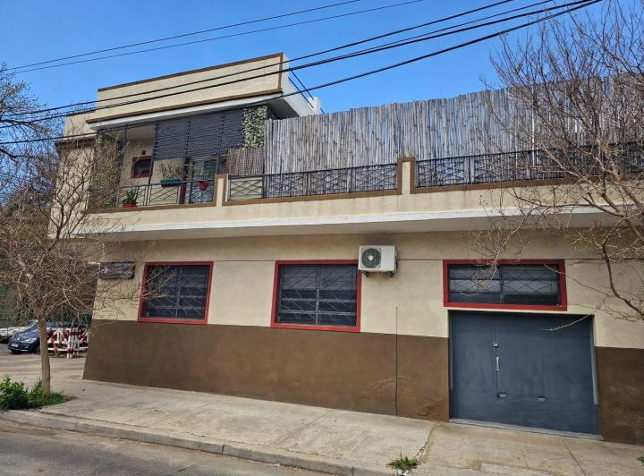 Casa · 255m² · 4 Ambientes · 4 Cocheras