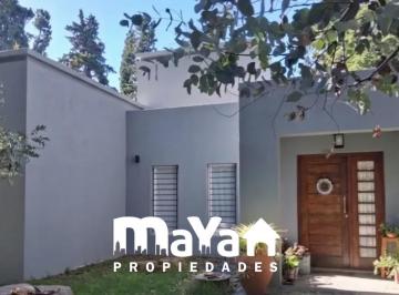 Casa · 100m² · 3 Ambientes · 1 Cochera · Casa con Piscina en El Cazador