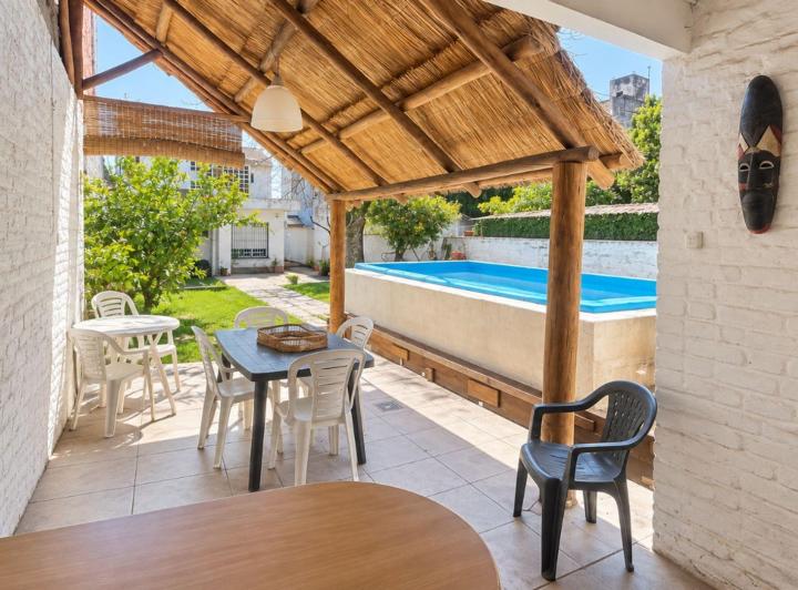 Casa · 175m² · 4 Ambientes · 5 Cocheras