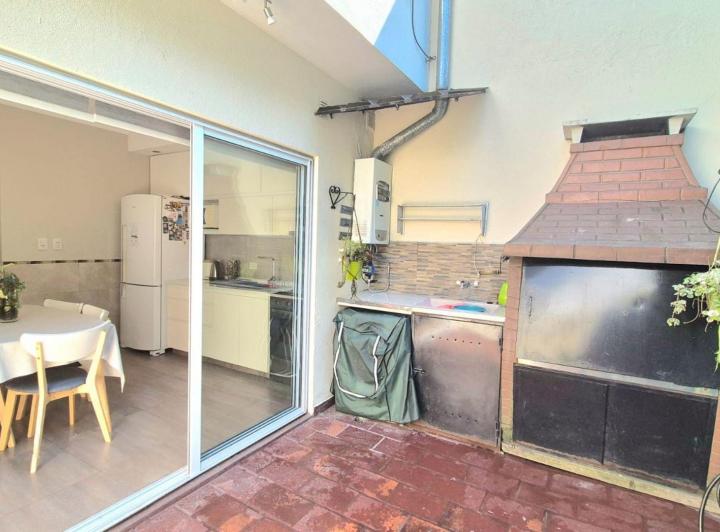 PH · 77m² · 4 Ambientes · 1 Cochera
