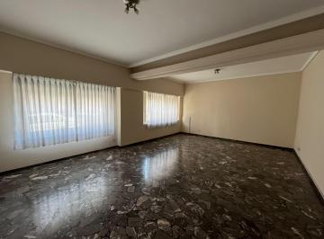Departamento · 125m² · 3 Ambientes · 1 Cochera · Alquiler de Departamento 3 Ambientes en Villa del Parque con Cochera Propia y 2 Patios
