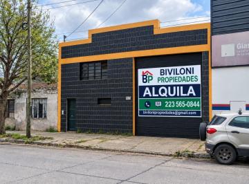 Bodega-Galpón · 233m² · Galpon en Alquiler. Ideal Taller. Excelente Estado.