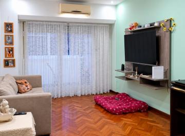 Departamento · 46m² · 2 Ambientes · 1 Cochera · Departamento en Balvanera Dos Ambientes con Cochera y Balcon