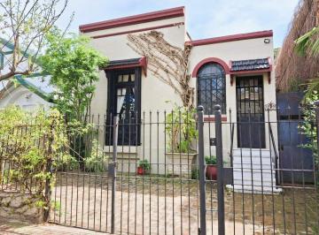 Casa · 120m² · 4 Ambientes · 1 Cochera · Casa en Tigre