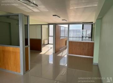 Oficina comercial · 69m² · Vende Oficina en Puerto Madryn