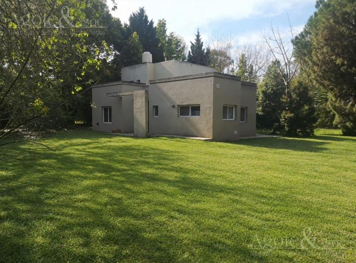 Casa · 2625m² · 3 Dormitorios