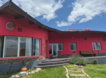 Casa de 5 ambientes, Capilla del Monte · Grandiosa Casa 5 Amb. Al Pie de La Montaña