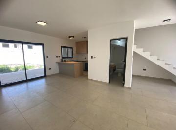 PH · 130m² · 4 Ambientes · 2 Cocheras · Venta de Duplex en Docta de 3 Dorm.