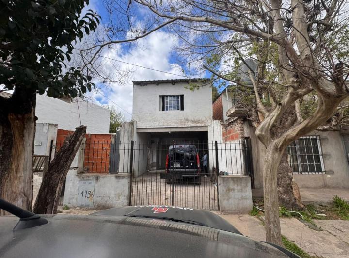 Casa · 80m² · 3 Ambientes · 1 Cochera
