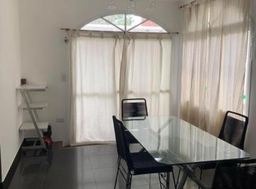 Casa · 200m² · 4 Ambientes · Casa en Venta - 2 Dorm. 1 Baño - 300 m - Santa Teresita