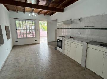 PH de 3 ambientes, Morón · Alquiler Departamento 3 Ambientes Tipo Casa