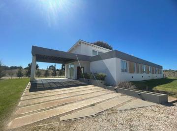 Casa de 6 ambientes, Costa Esmeralda · Ecuestre 280 - 5 Dorm. C/pileta Climatizada y C/ Losa con Gas Natural - P/13 Pax