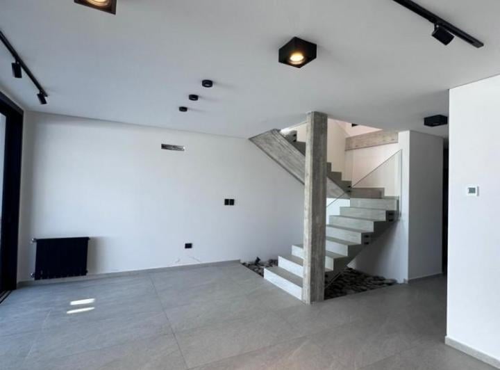 Casa · 150m² · 4 Ambientes · 1 Cochera