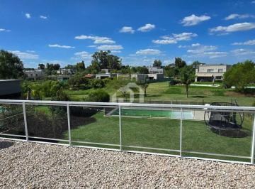 Casa · 154m² · 5 Ambientes · 3 Cocheras · Casa en Alquiler en Santa Elena, Pilar del Este, Pilar