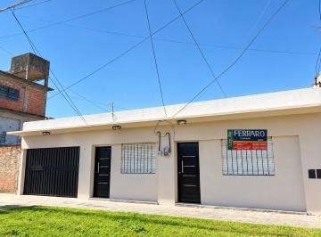 Departamento de 2 ambientes, Almirante Brown · Departamento Al Frente en Alquiler