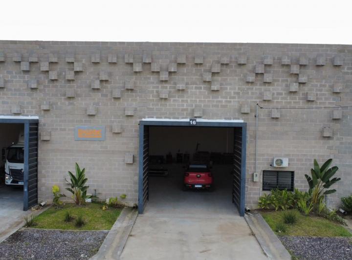 Local comercial · 400m²