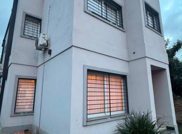 Casa · 165m² · 4 Ambientes · 1 Cochera · Casa en Tafi Viejo