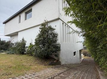 Casa · 360m² · 10 Ambientes · 1 Cochera · Casa en Venta, Q2, Mendiolaza