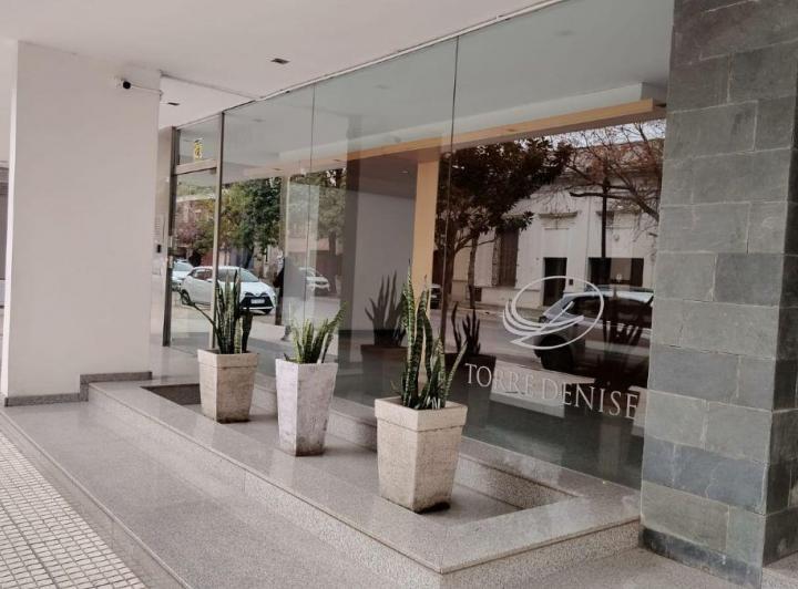 Departamento · 70m² · 6 Ambientes · 1 Cochera