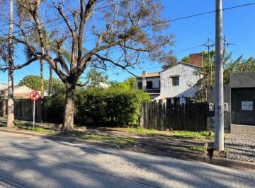 Casa de 4 ambientes, Yerba Buena · Invertí en Yerba Buena – Casa Para Reciclar con Gran Potencial (Excelente Ubicación)