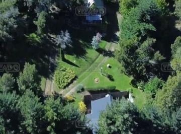 Casa · 236m² · 6 Cocheras · Turístico Cabaña en Venta en Bariloche, Patagonia, Argentina