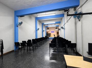 Local comercial · 141m² · 1 Ambiente · Local en Venta de 141 m² Construidos con Dos Baños, en San Fernando