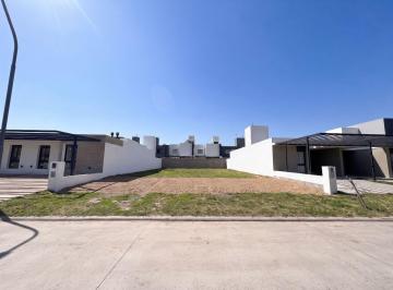 Terreno , Córdoba · Lote en Venta - Solares de Manantiales - 364 m² Apto Dúplex (Ubicación Central)