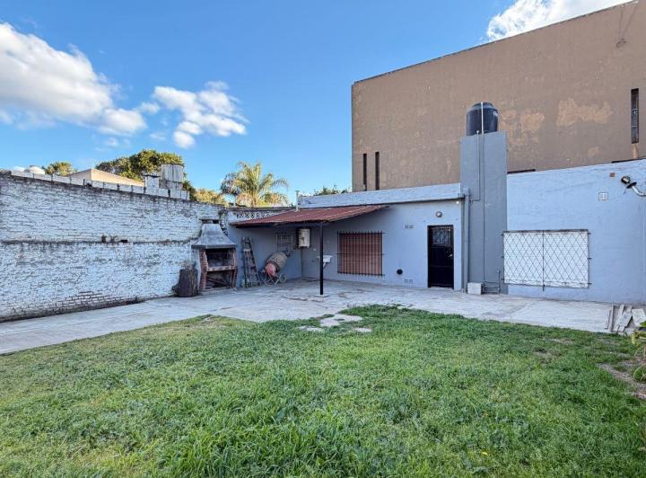 Casa · 40m² · 2 Ambientes · 2 Cocheras