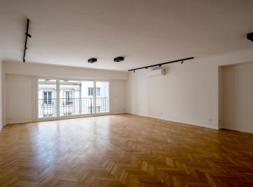 Departamento · 238m² · 4 Ambientes · 1 Cochera · Av Alvear y Montevideo