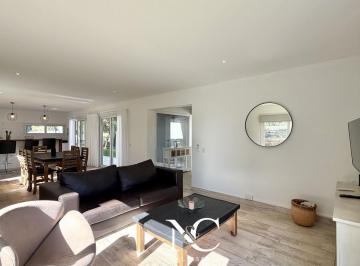 Casa · 140m² · 4 Ambientes · 2 Cocheras · Casa en Venta en Costa Esmeralda