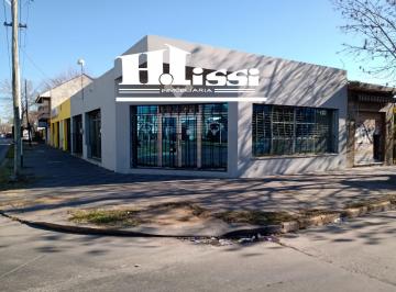 Local comercial · 110m² · 1 Ambiente · Local en Luis Guillon