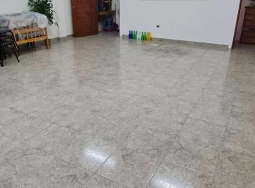 Casa de 11 ambientes, Almagro · ¡Gran Oportunidad de Inversión en Almagro Sur! Casa en Terreno Propio con Local Comercial