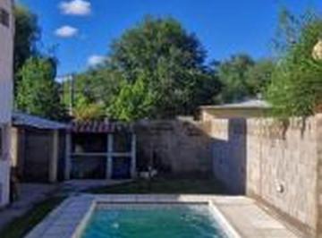 Casa · 105m² · 3 Ambientes · Casa en Venta - 2 Dorm. 1 Baño - Córdoba