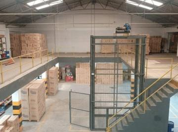 Depósito , Quilmes · Depósito de 886 m² en Alquiler en Quilmes Oeste