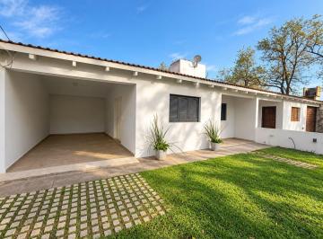 Casa · 250m² · 4 Ambientes · 1 Cochera · Casa en Venta 2 Dorm. en Houssin Jardines de Arguello