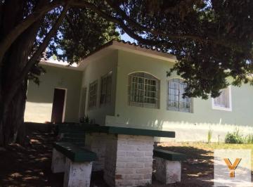 Casa · 160m² · 5 Ambientes · Casa en Venta - 4 Dorm. 2 Baños - Tanti